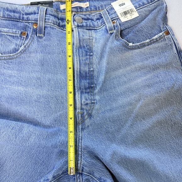 Levi's Premium Women's 31x33 Medium Wash Blue Denim Ribcage Boot High Rise Jeans - Picture 8 of 9